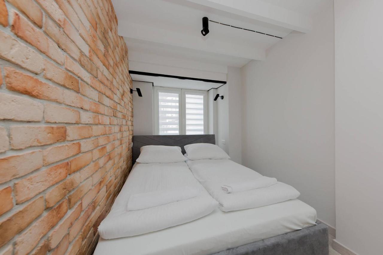 4 Eco Apart Chateau Jagiellonska 22 Warszawa Old Town Exterior foto